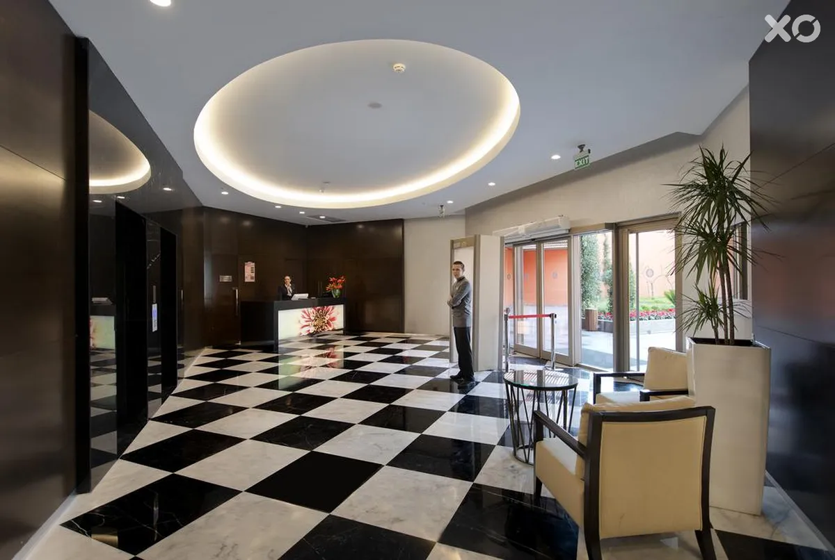 Akra V Hotel