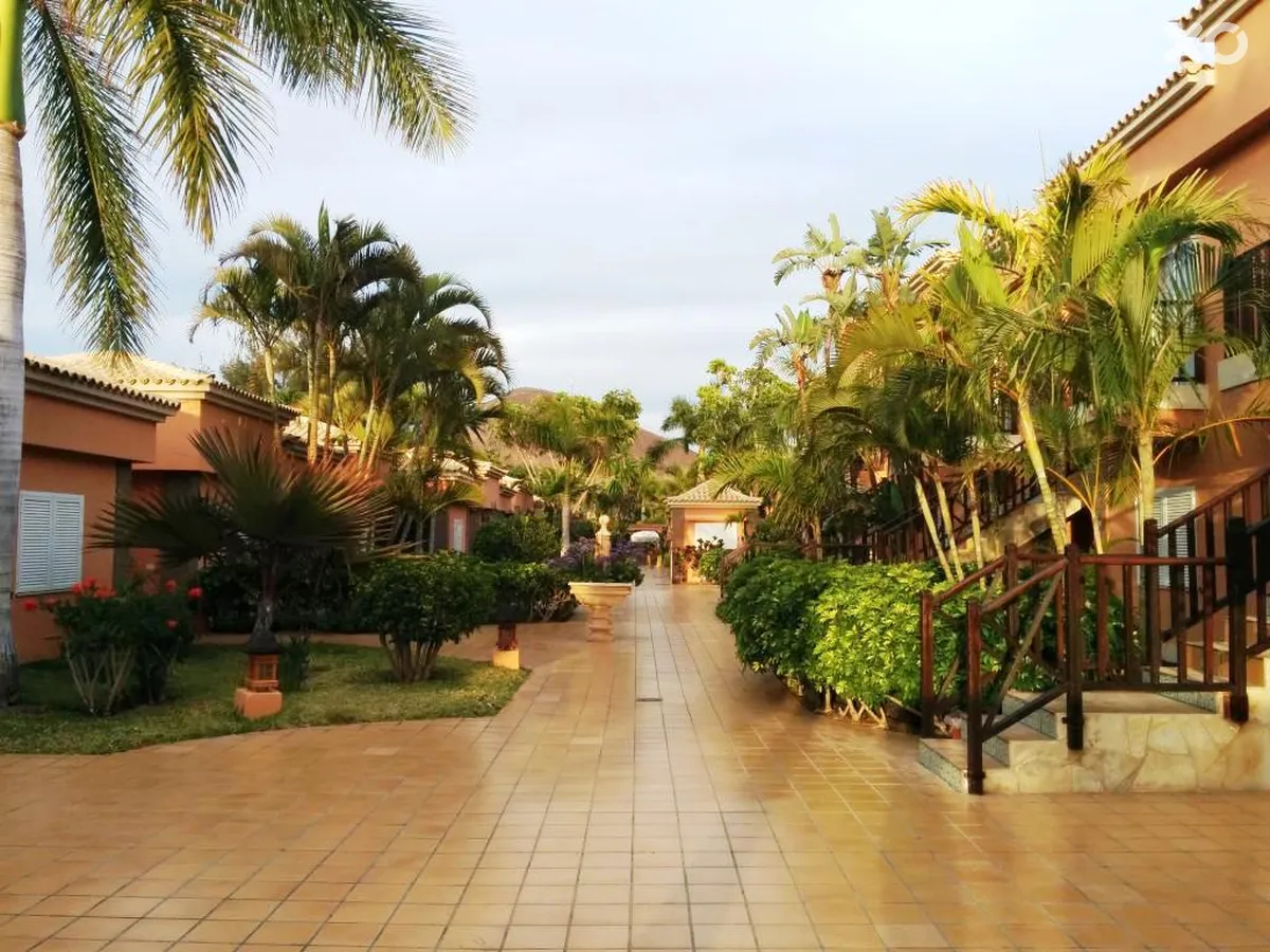 Green Garden Resort & Suites