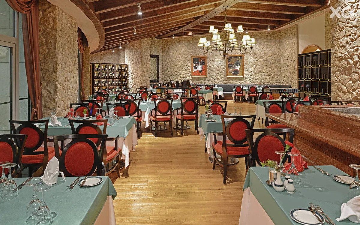 Calista Luxury Resort