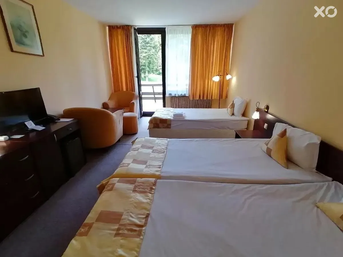 Ela Hotel