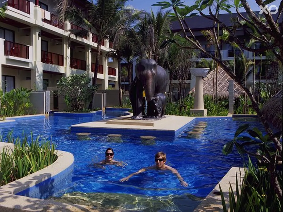Apsara Beachfront Resort & Villa