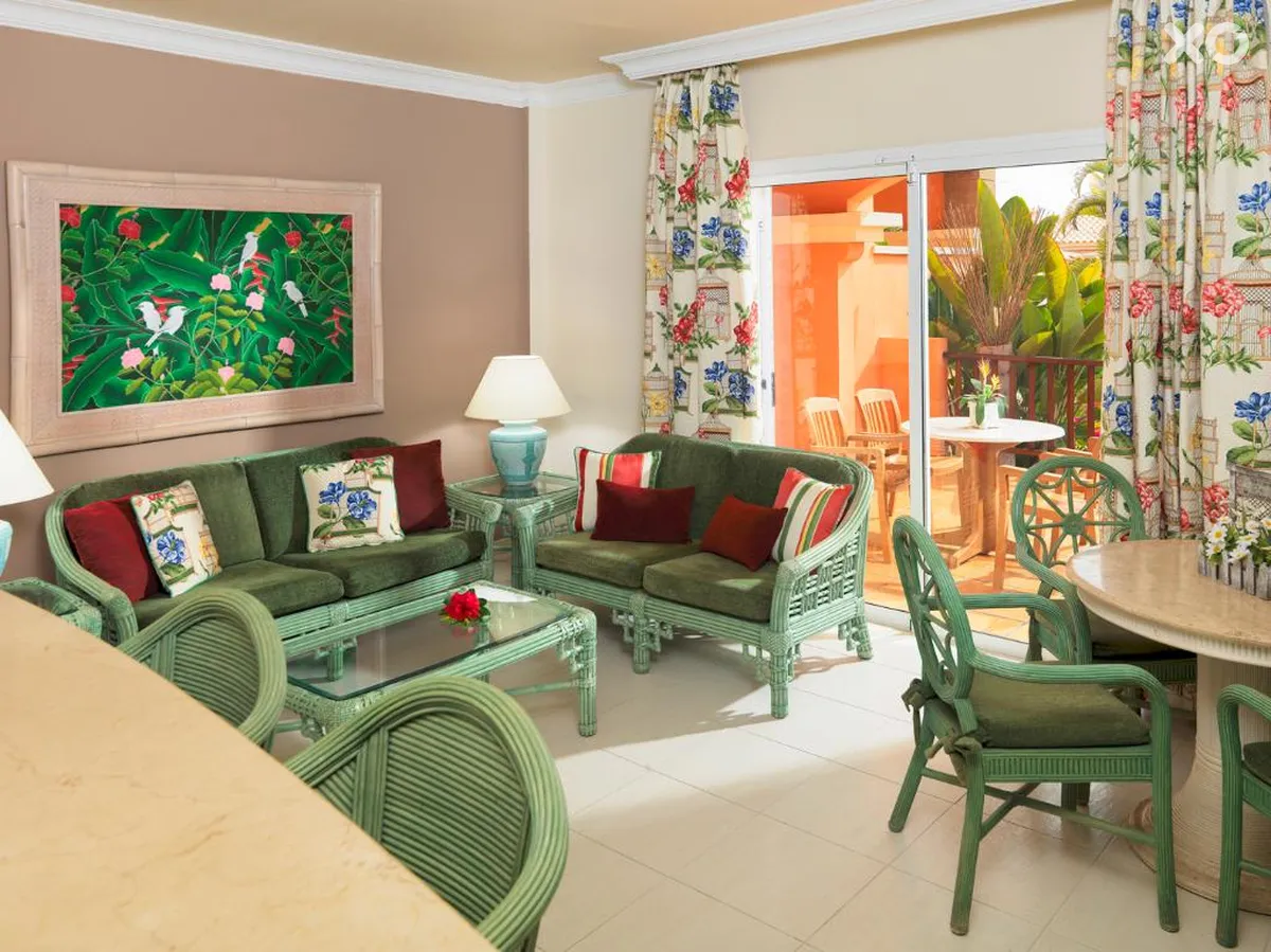 Green Garden Resort & Suites