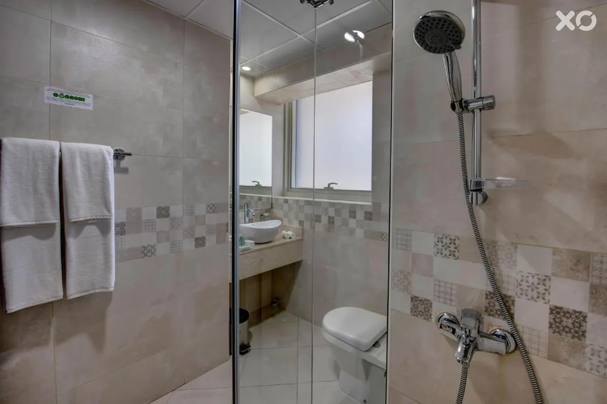 Royal Regency Suites