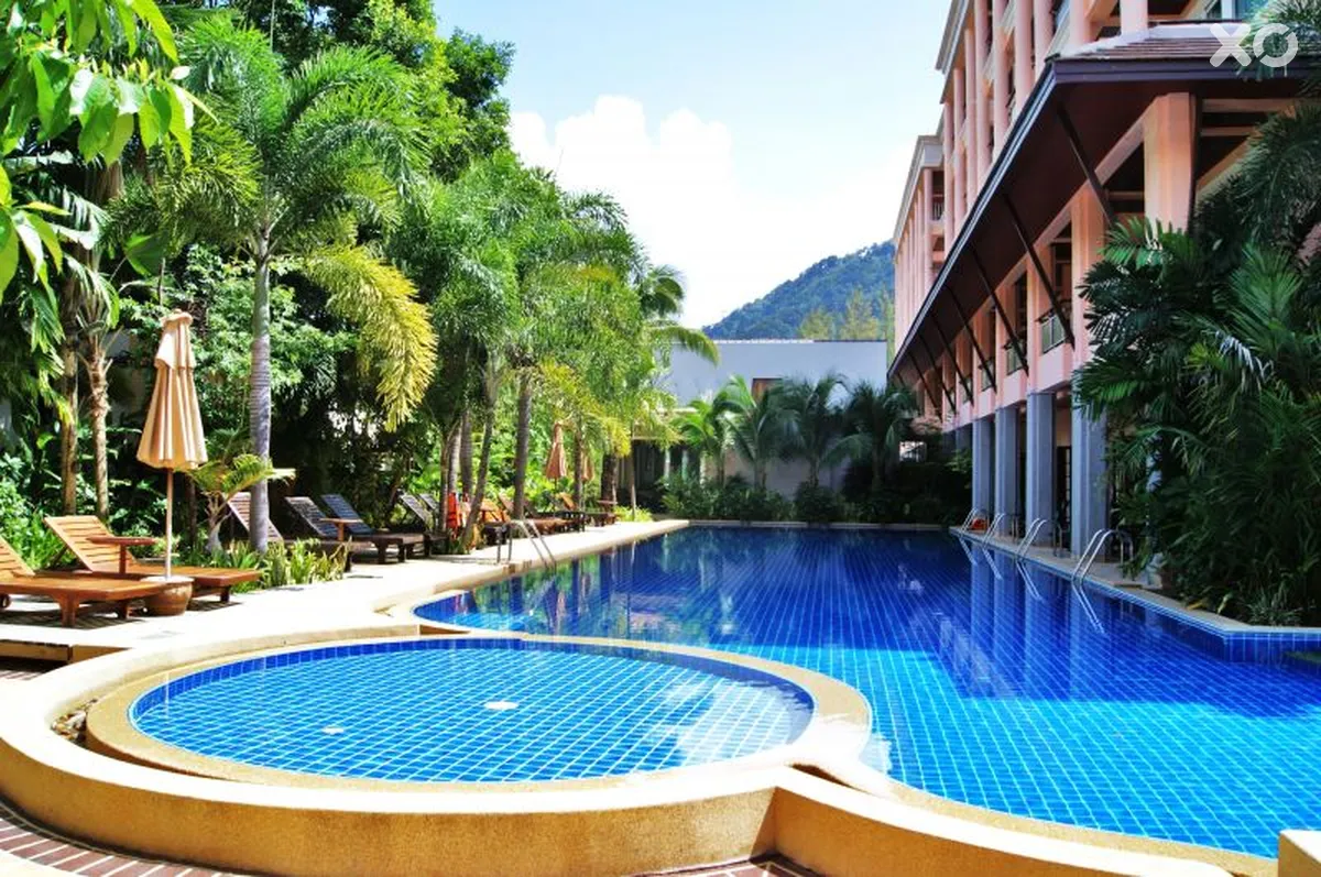 Thanthip Beach Resort