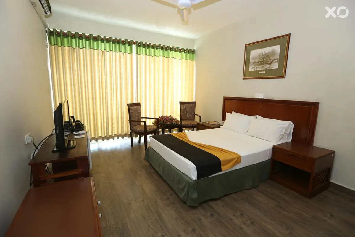 Hikkaduwa Beach Hotel