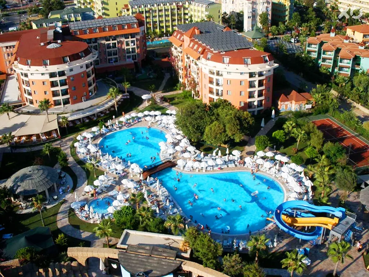 Palmeras Beach Hotel