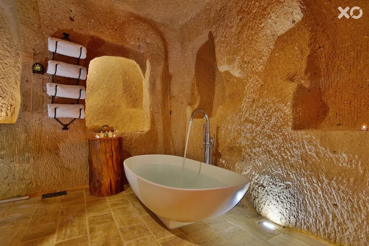 Millstone Cave Suites Hotel