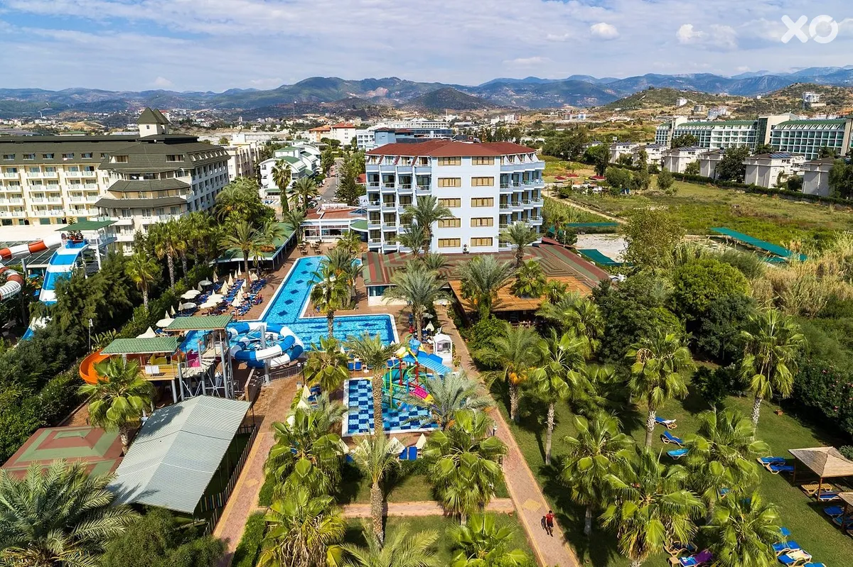 Caretta Beach Hotel