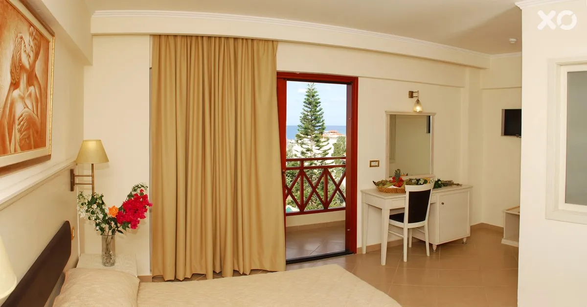 Cactus Village Hotel & Bungalows