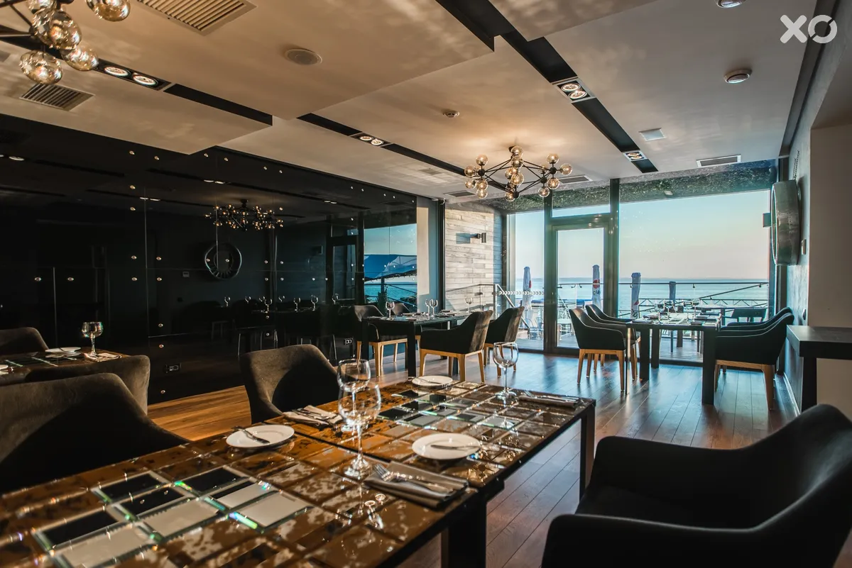 M1 Club Hotel
