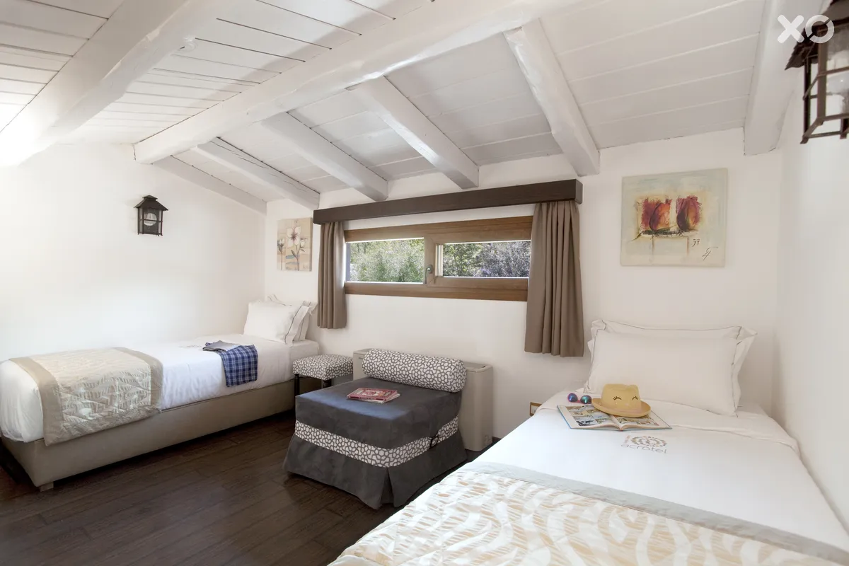 Acrotel Athena Residence