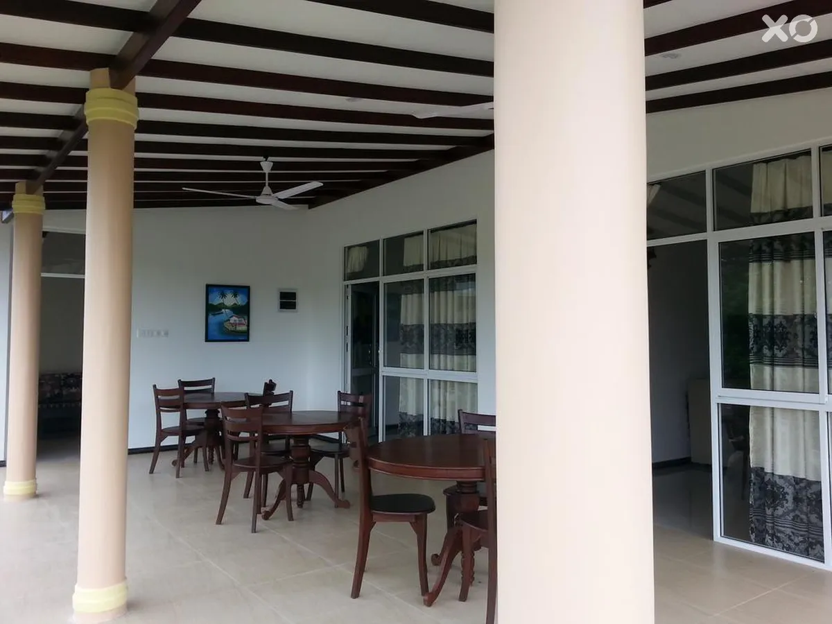Coral Palm Villa & Apartment