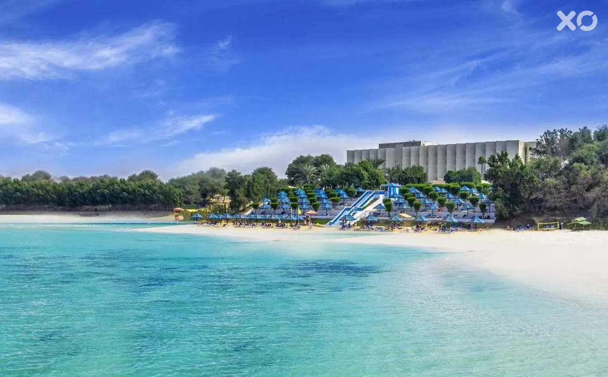 BM Beach Hotel