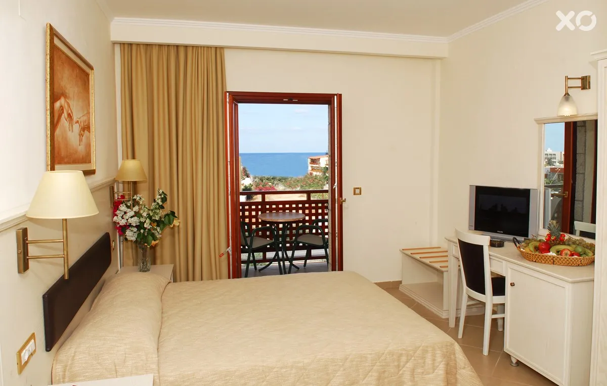 Cactus Village Hotel & Bungalows