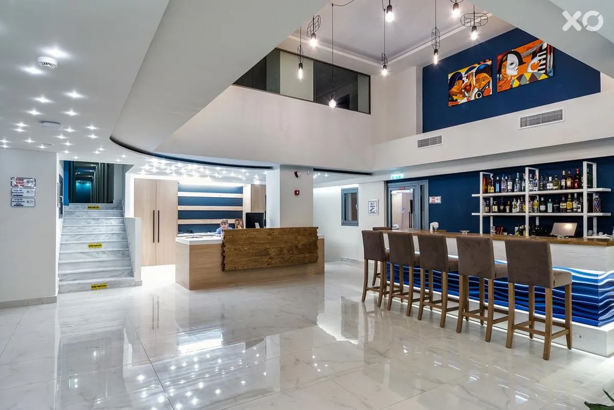 Pollis Hotel