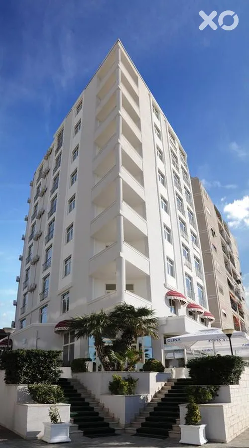 Arvi Hotel
