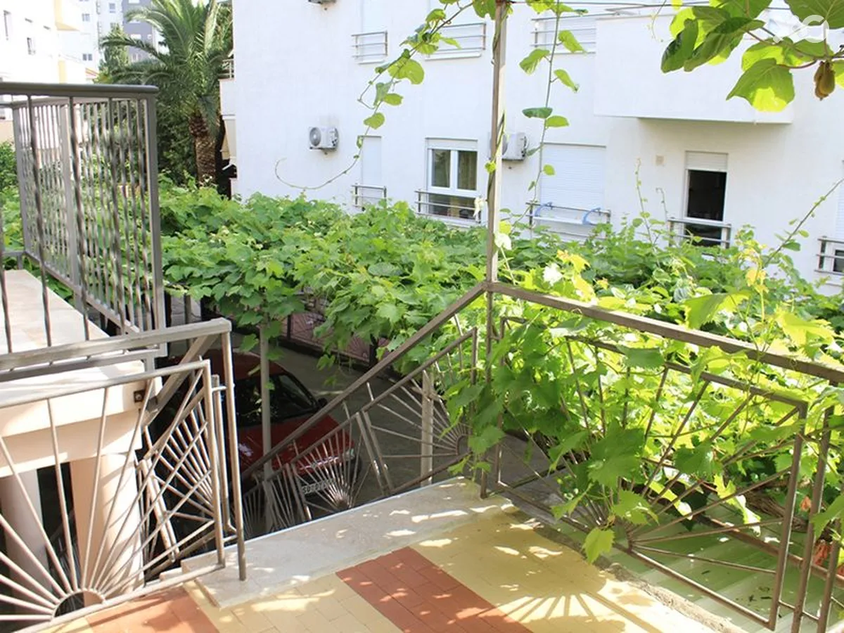 Danica Franeta Apartments