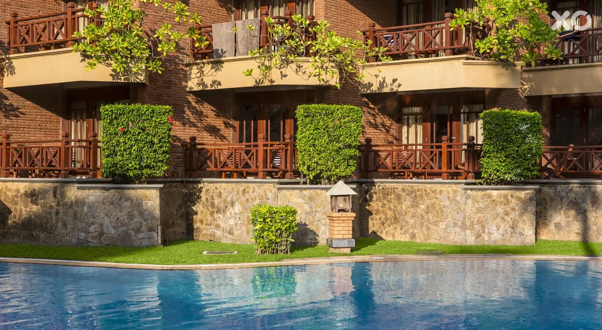 Royal Palms Beach Hotel