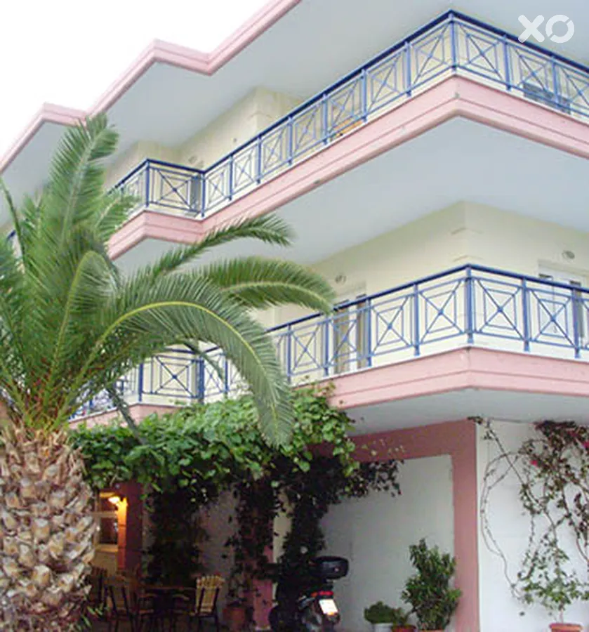 Alexandros Hotel
