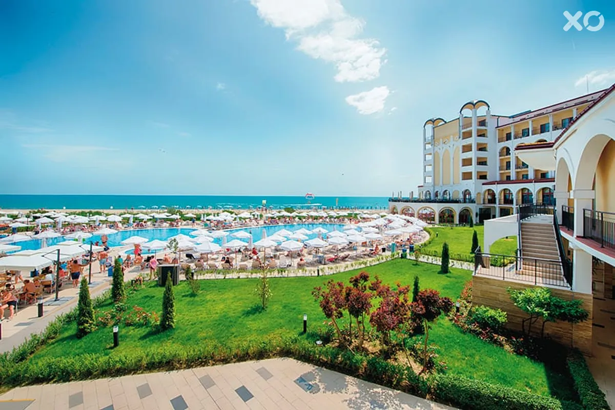 Alua Helios Bay