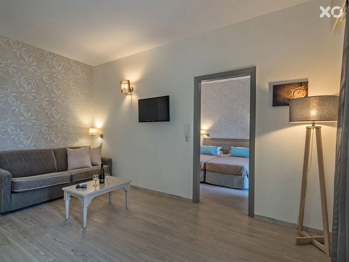 Lefkoniko Beach Icarus Suites