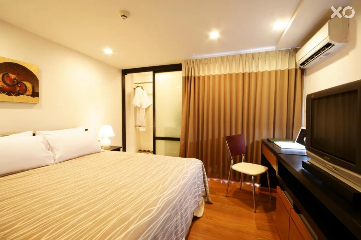 I Residence Sathorn Hotel