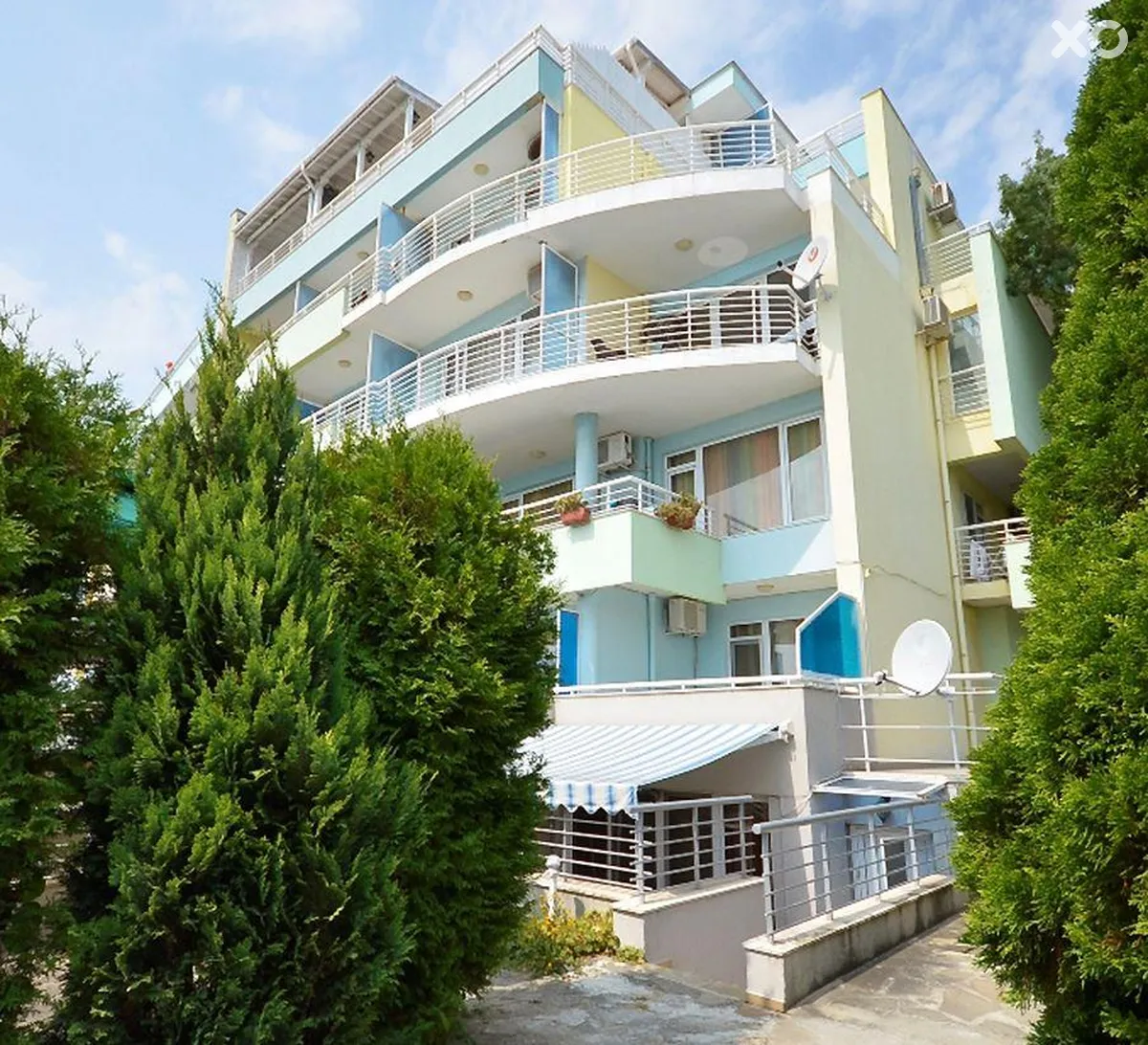Evridika Apart