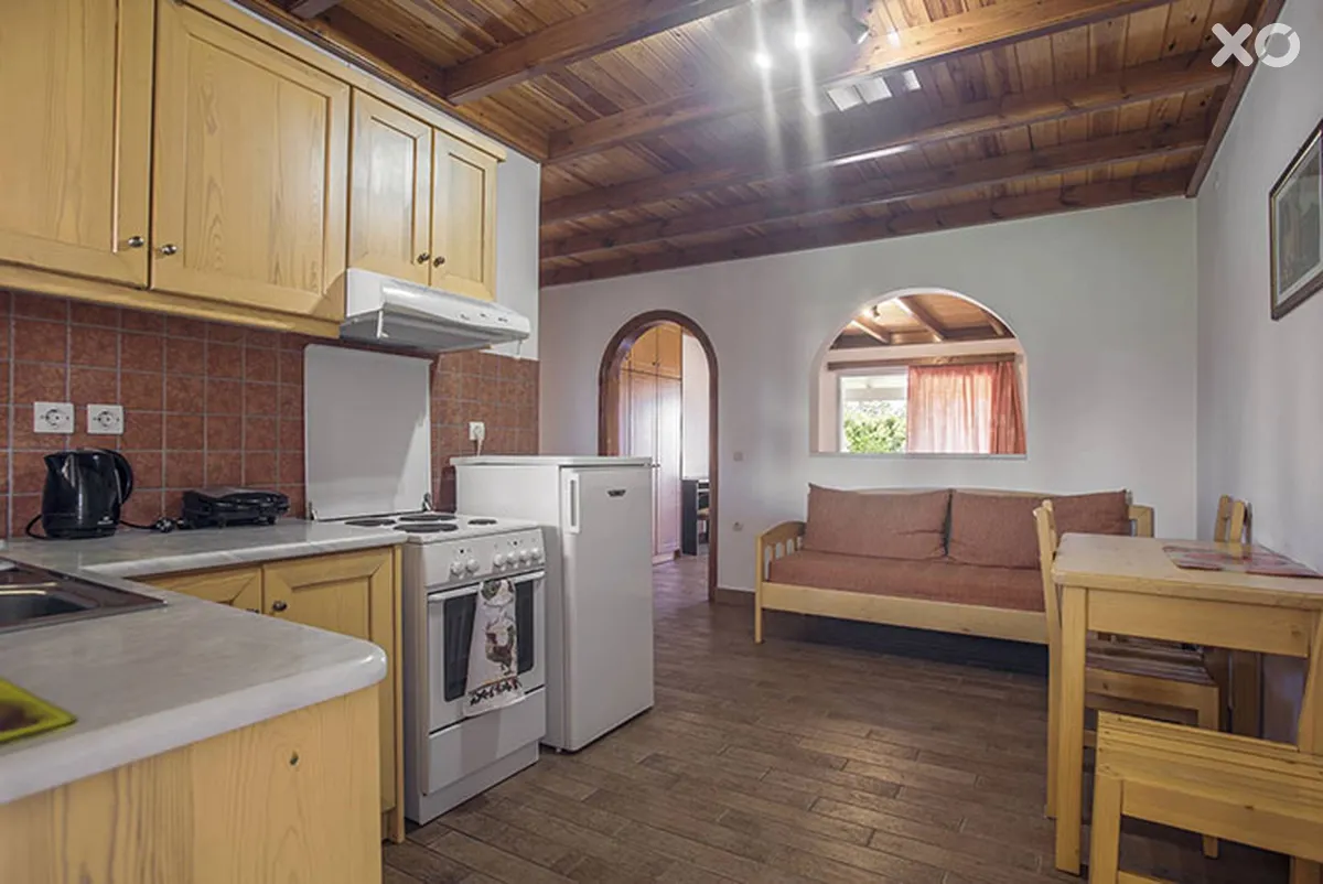 Omirikon Hotel & Apartments
