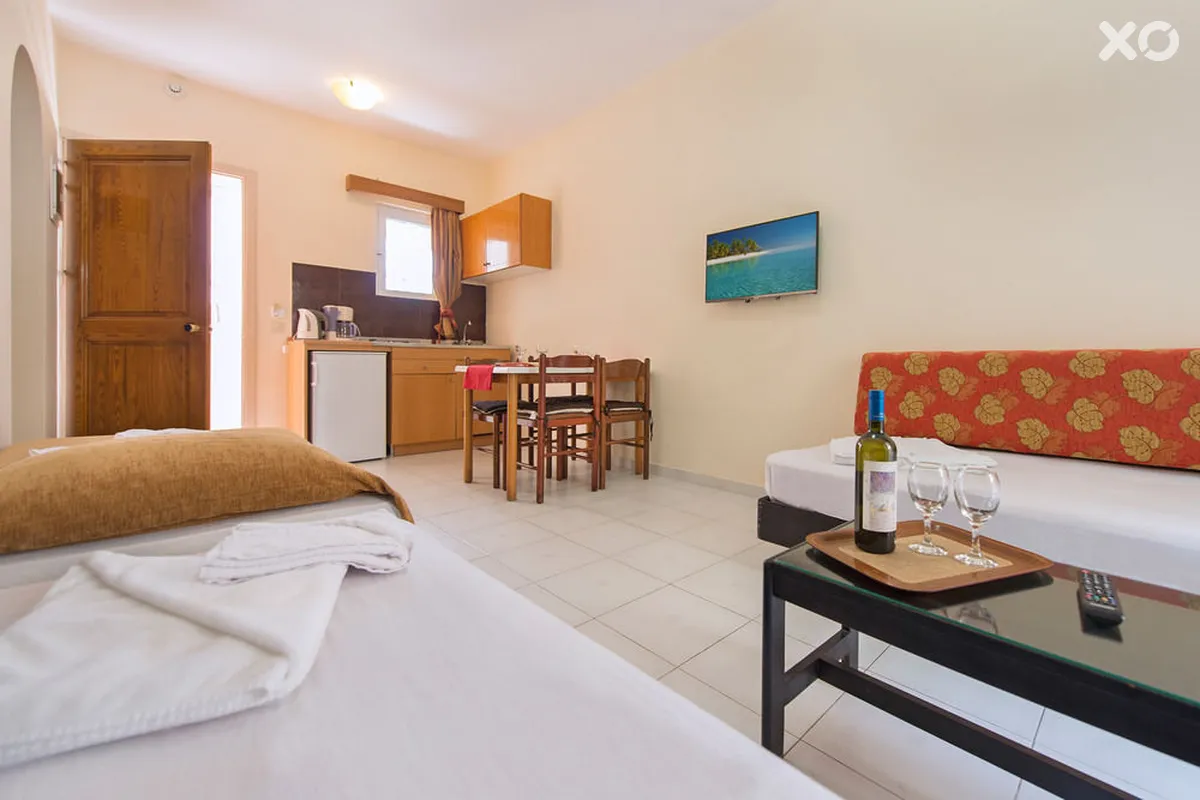 Sunday Hotel