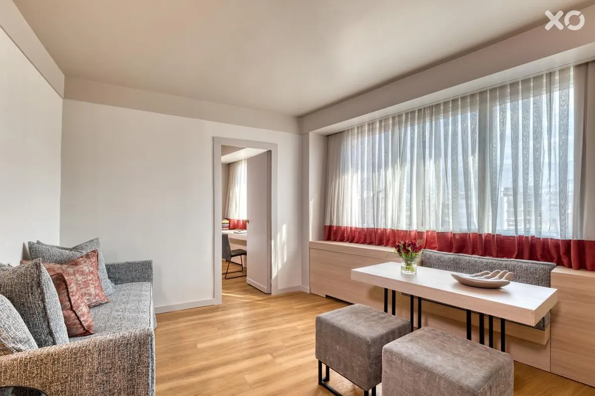 Divani Caravel Hotel