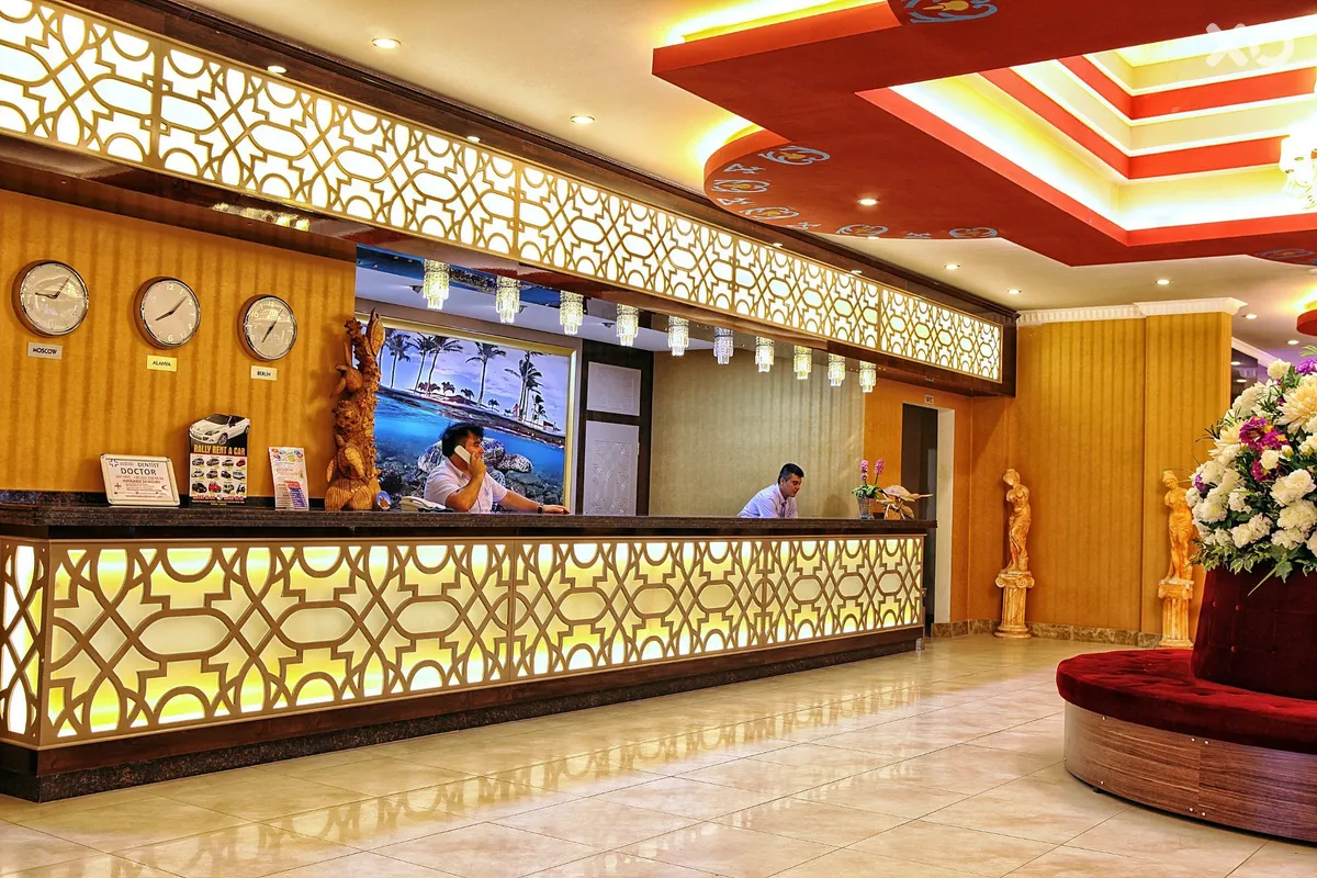 Caretta Beach Hotel