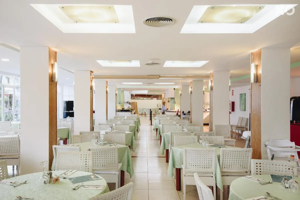 Ivory Playa Hotel