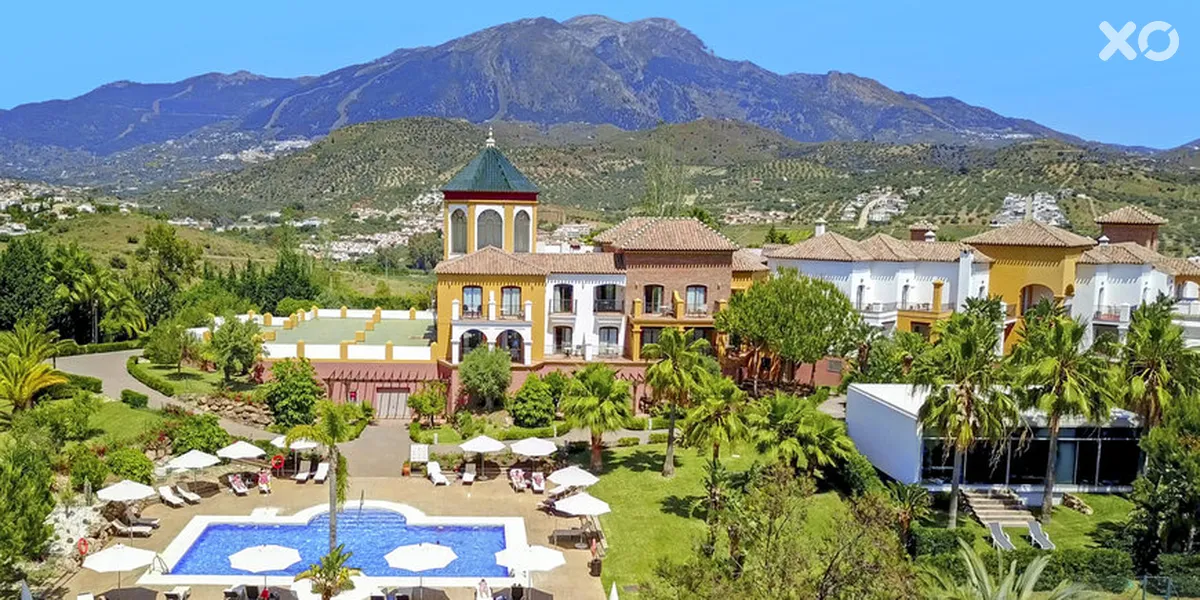 B Bou Hotel La Vinuela & Spa