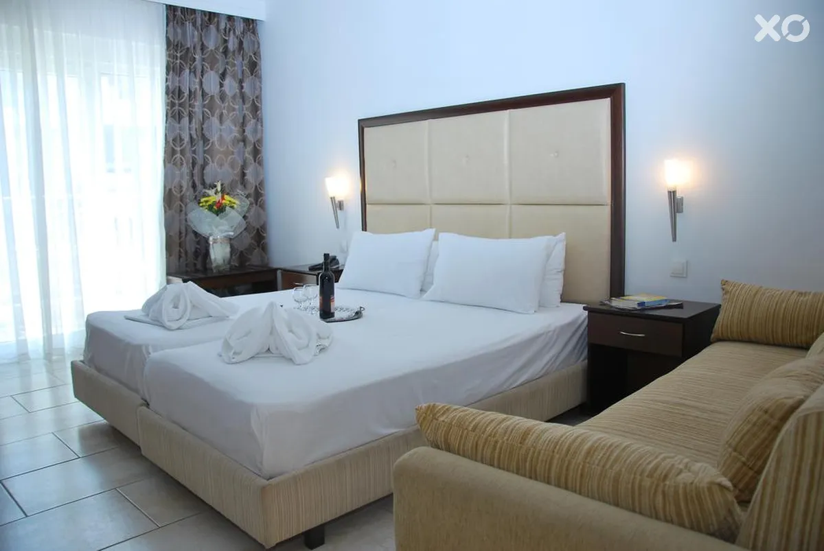 Naias Hotel