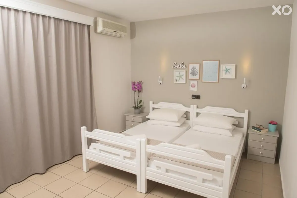 Aqua Beachfront Elegant Hotel
