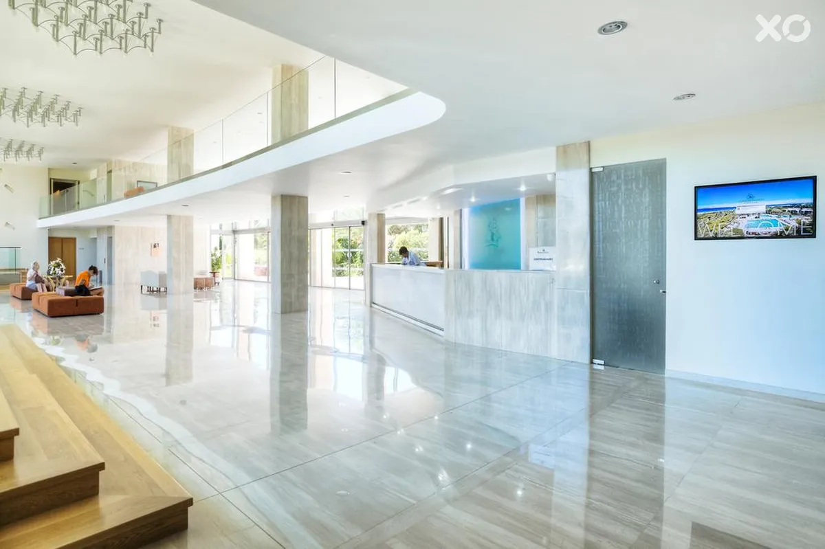Caravia Beach Hotel