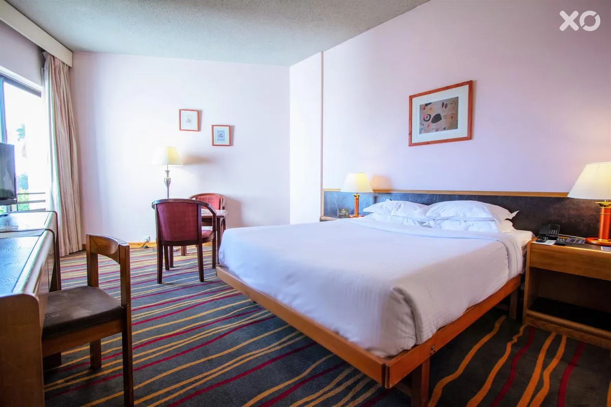 BM Beach Hotel