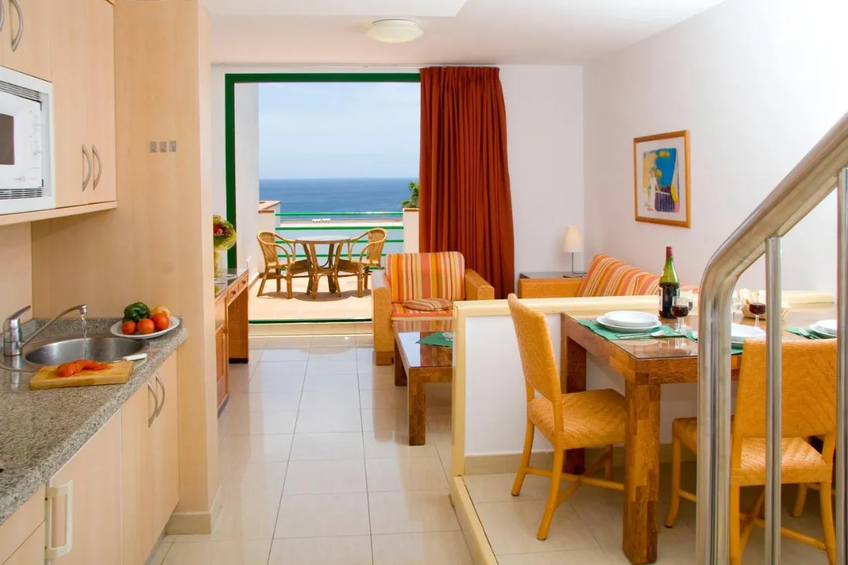 Esquinzo Y Monte Del Mar Aparthotel