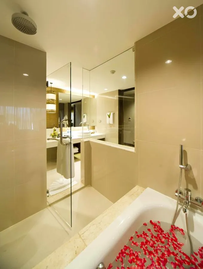 Sareeraya Villas & Suites