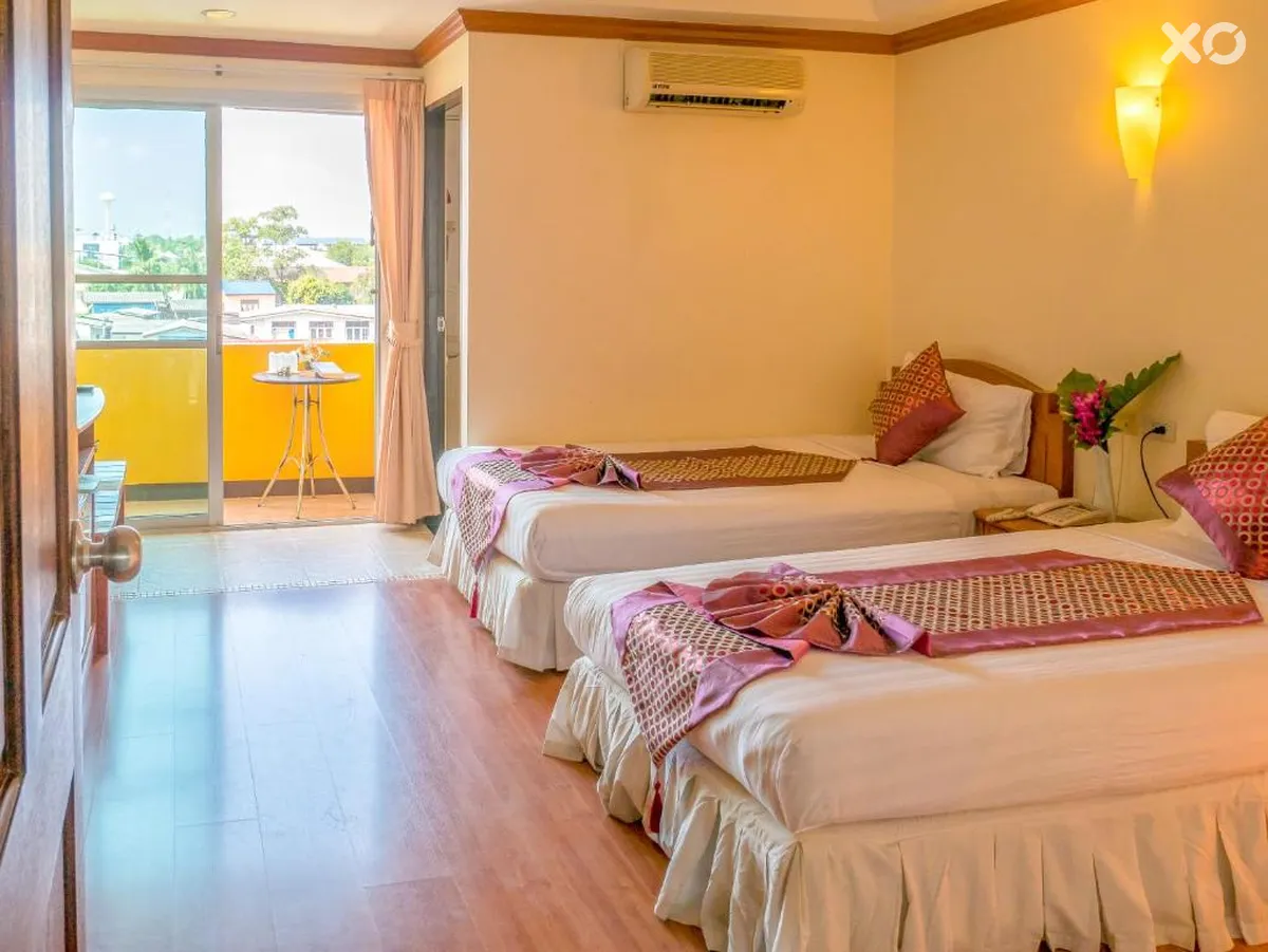 Chomsin Hua Hin Hotel