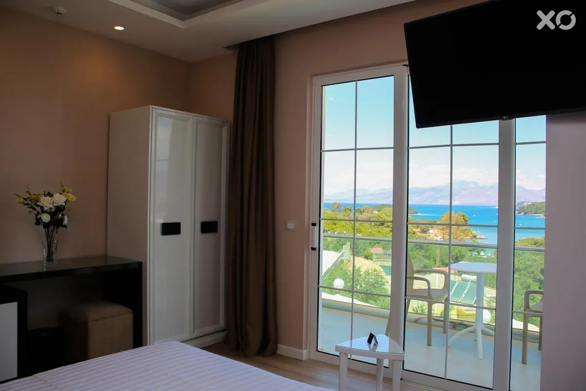 Luxury Hotel