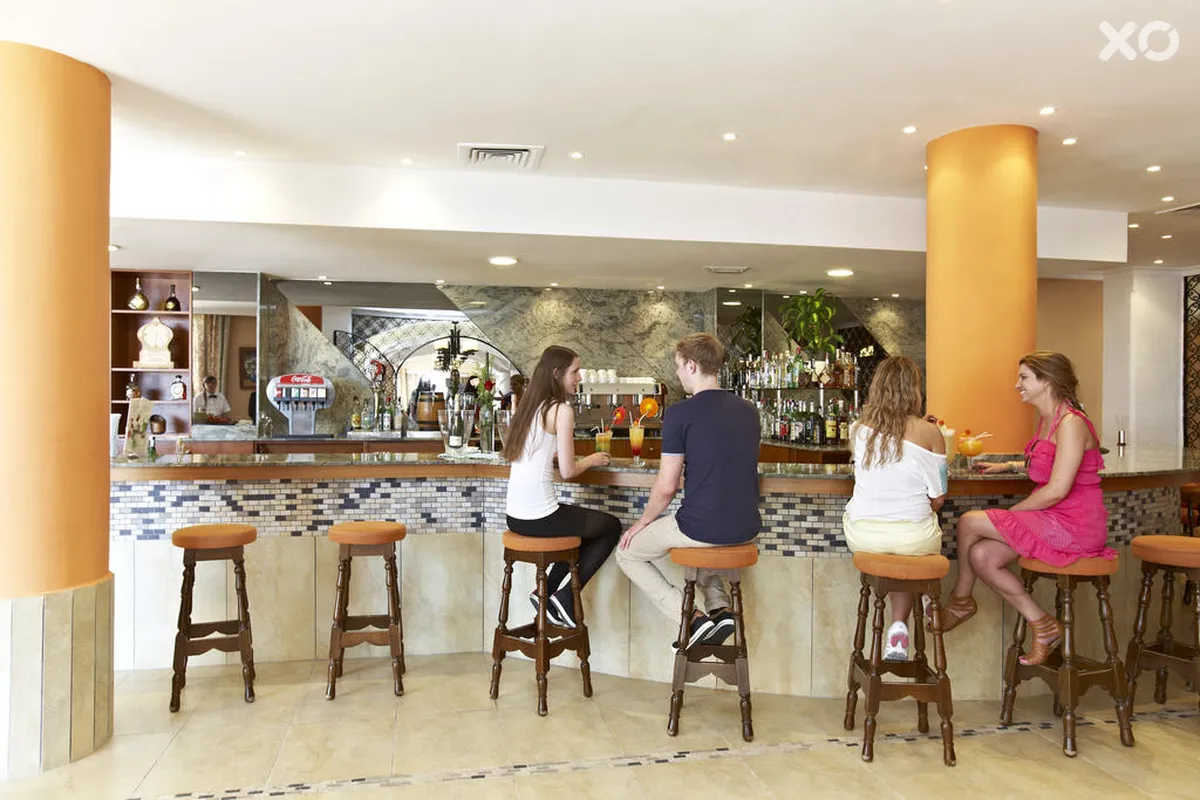 Universal Hotel Romantica