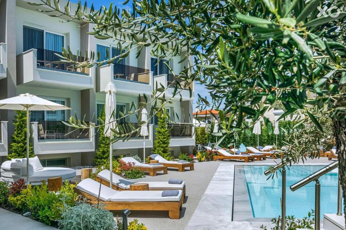 Mirablue Luxury Residences