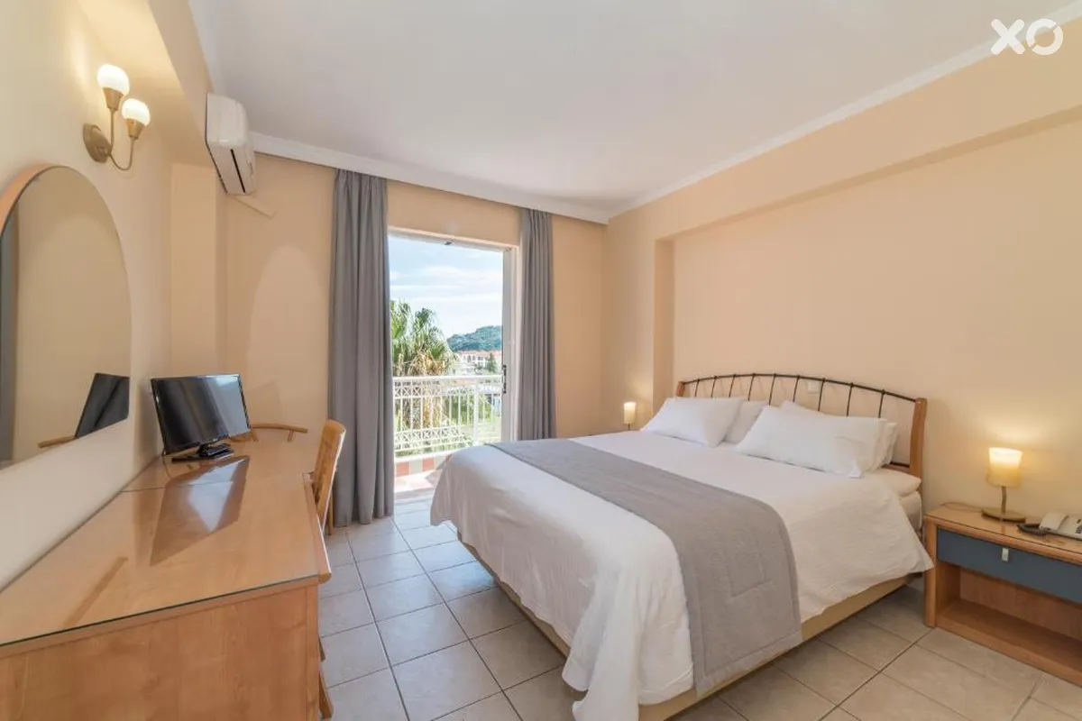 Xenos Kamara Beach Hotel