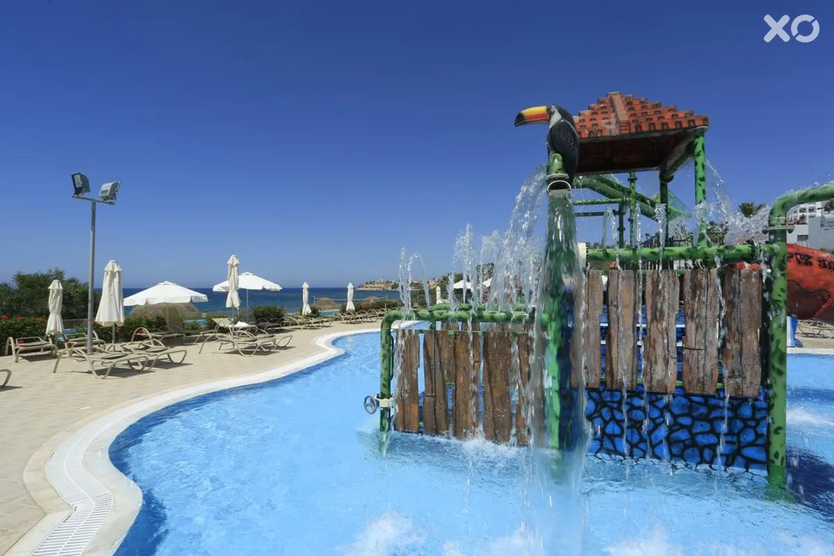 Kapetanios Aqua Resort