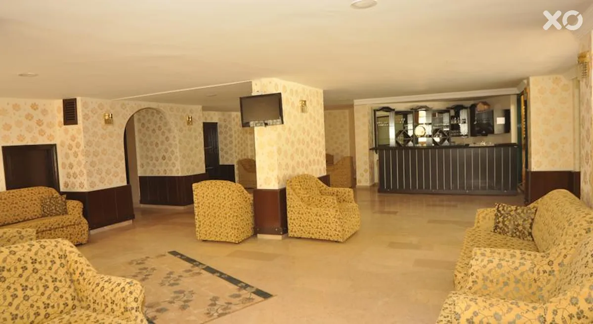 Gold Twins Family Beach Hotel