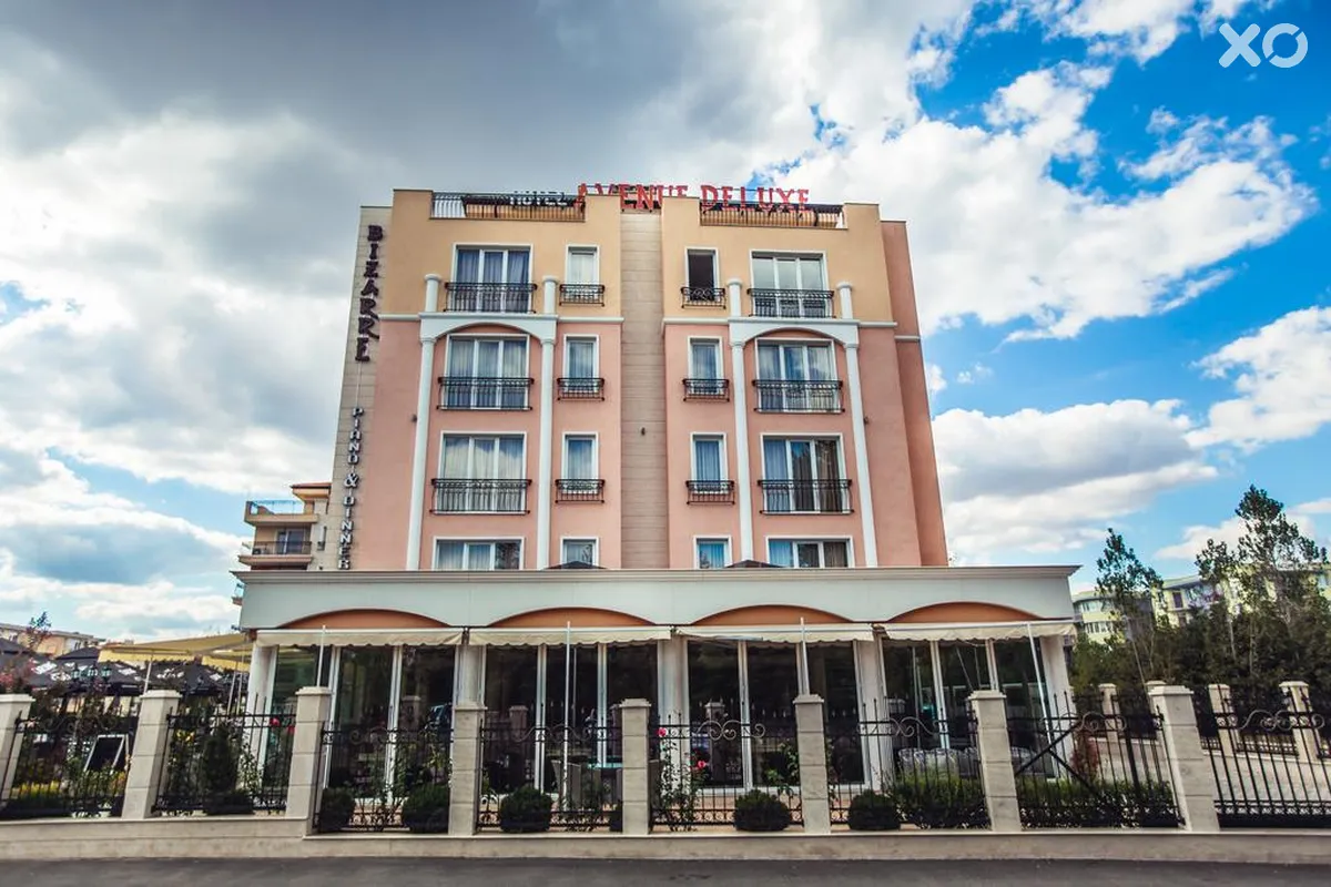 Avenue Deluxe ApartHotel