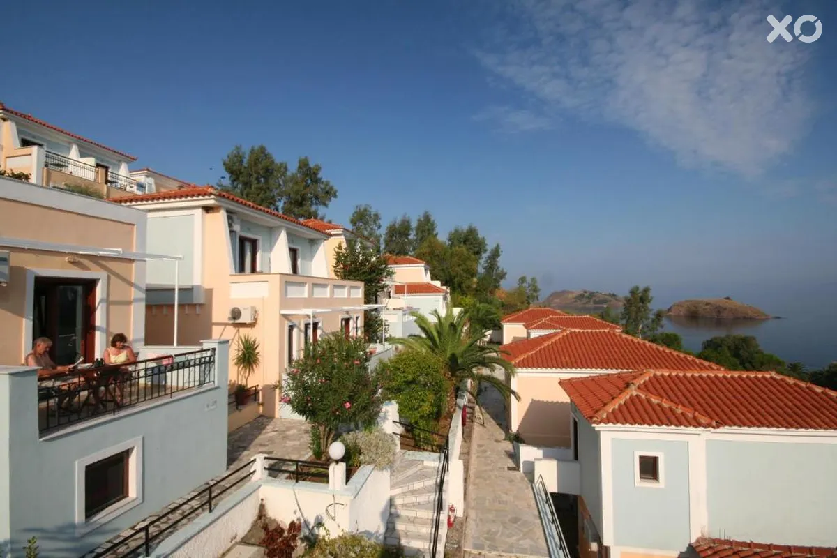 Clara Hotel