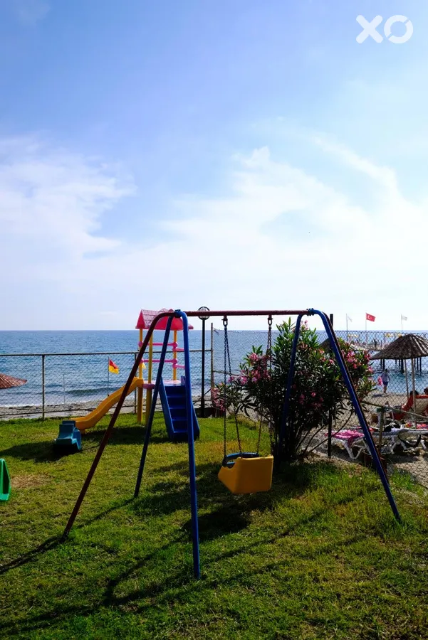 Anitas Beach Hotel