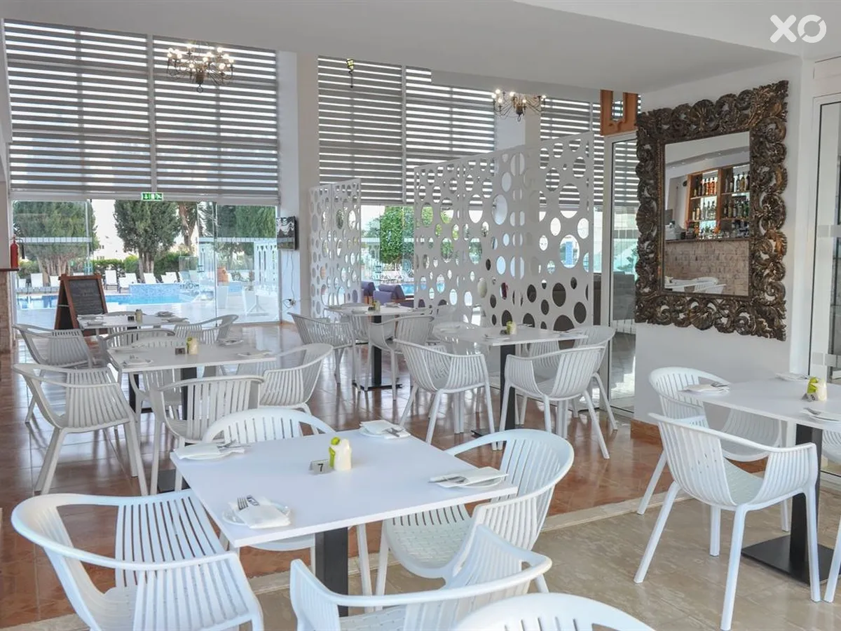 Fedrania Gardens Hotel